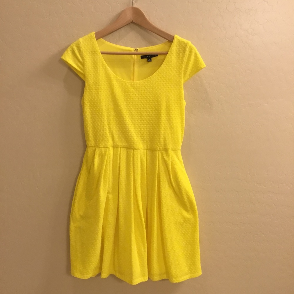 Tiana B Dress